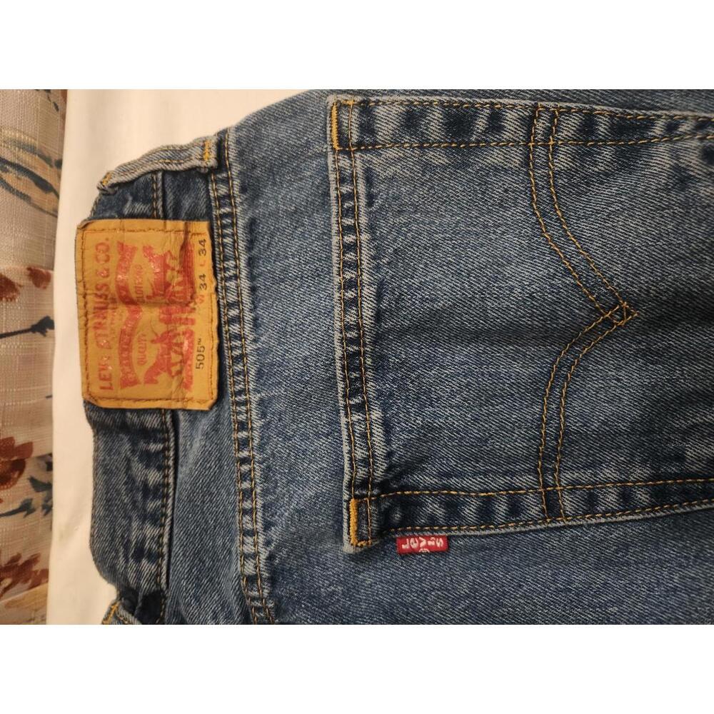 Levis 505 Mens Jeans. Mens Size 34x34 (actual 34x32. Great condition - Picture 4 of 5